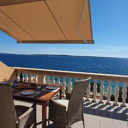 Apartment Family Iris 20m From The Beach, In