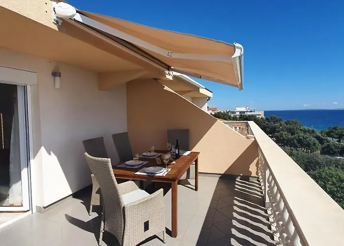 Family Iris 20m From The Beach, In Apartment Mandre